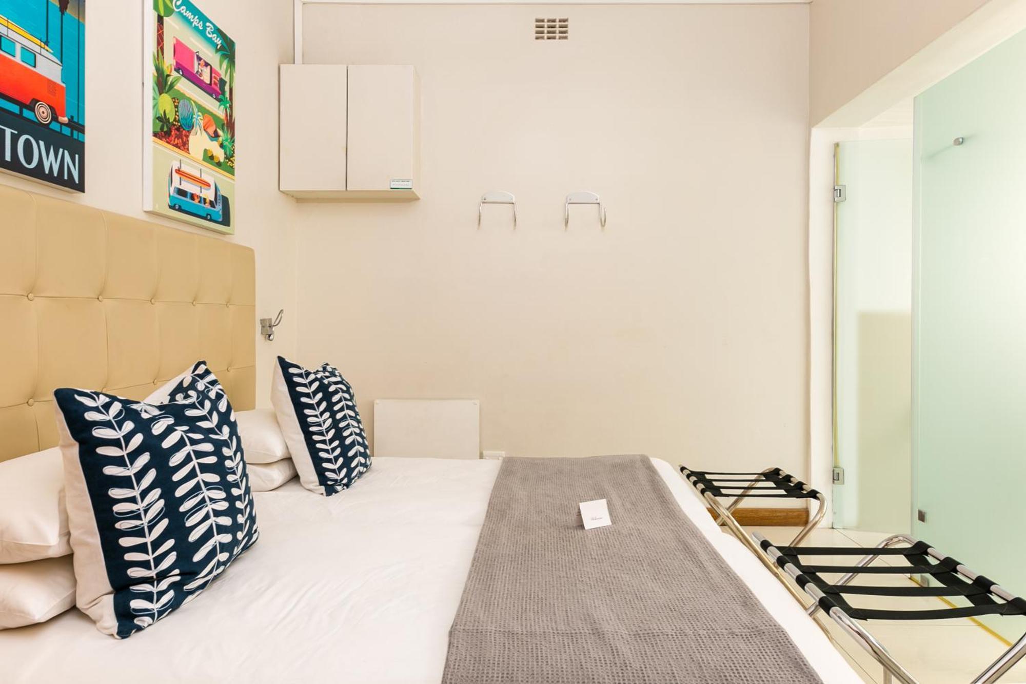 Camps Bay Village - Studios And Apartments Cape Town Exterior foto