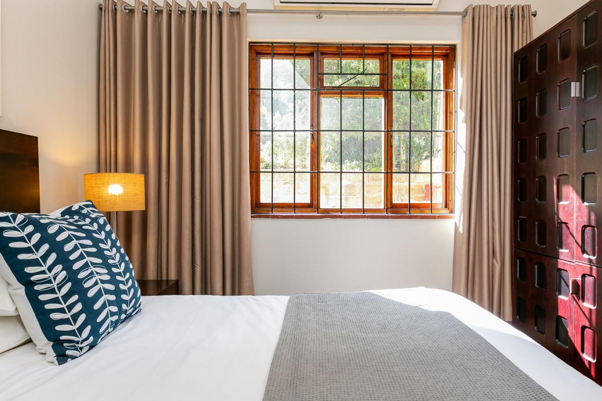 Camps Bay Village - Studios And Apartments Cape Town Cameră foto