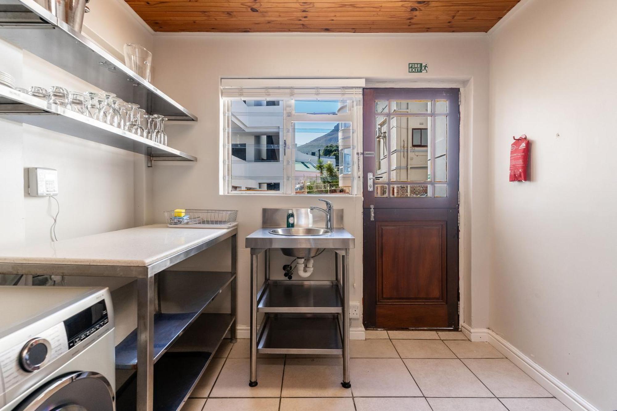 Camps Bay Village - Studios And Apartments Cape Town Cameră foto