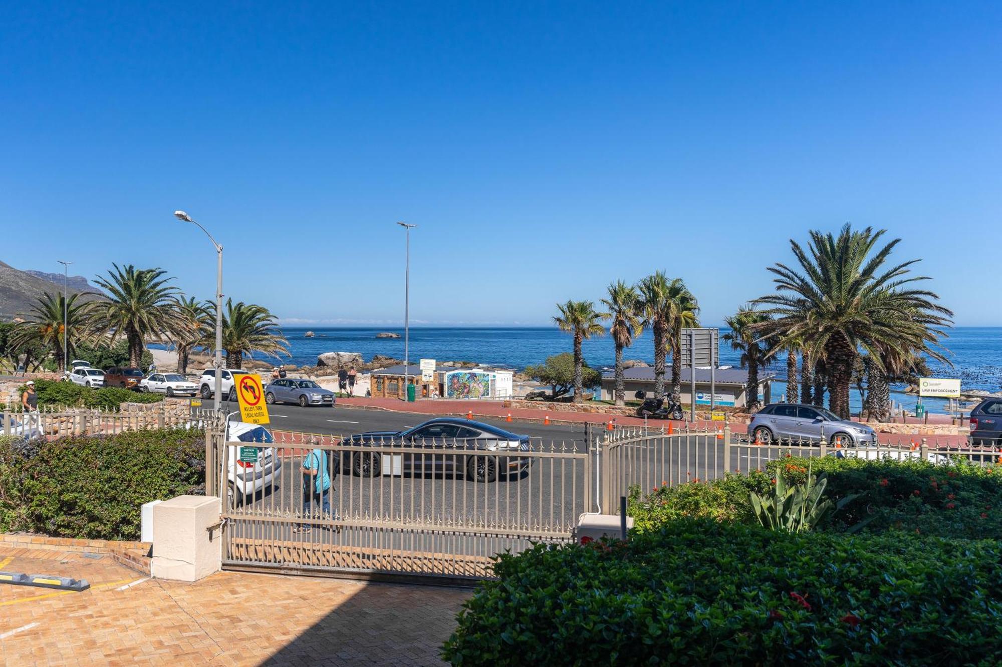 Camps Bay Village - Studios And Apartments Cape Town Cameră foto